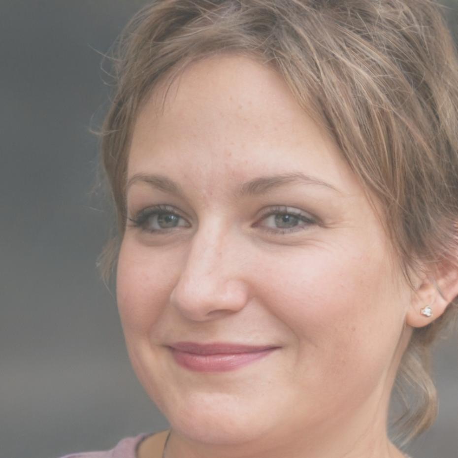 Sarah, finance program graduate